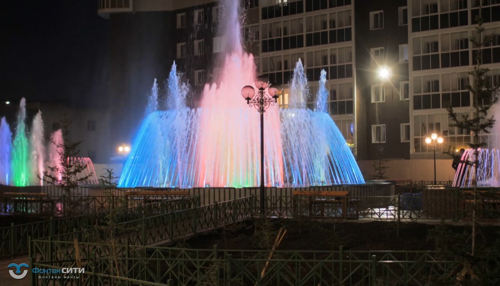 Свето-музыкальный фонтан г. Якутск.jpg